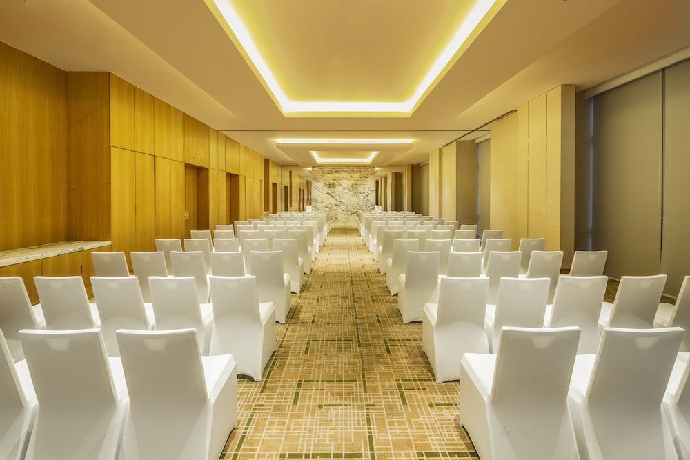 Hilton Garden Inn Ningbo Exterior foto