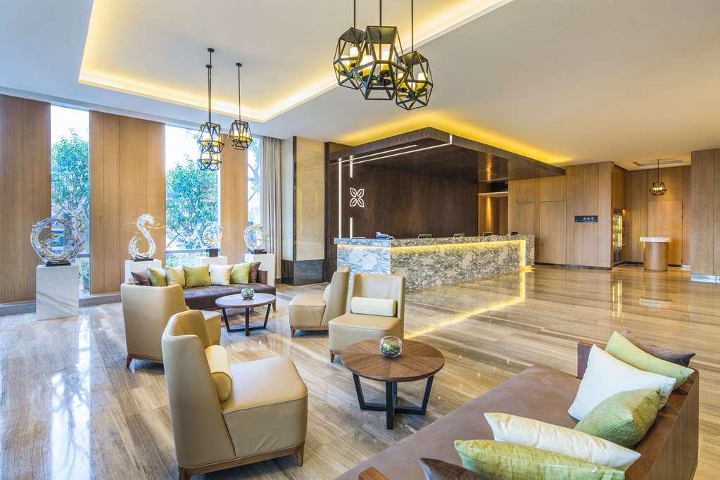 Hilton Garden Inn Ningbo Interior foto